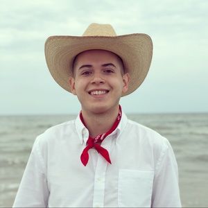 Meet your Posher, Nicholas